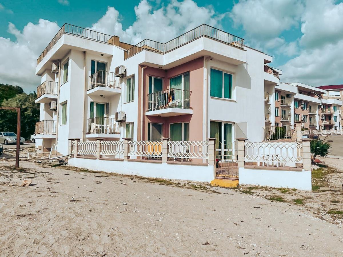 First Line On The Beach Cosy Sea Paradise Apartments Kavarna Exterior photo