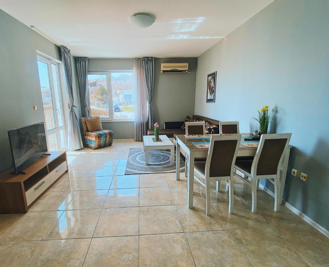 First Line On The Beach Cosy Sea Paradise Apartments Kavarna Exterior photo